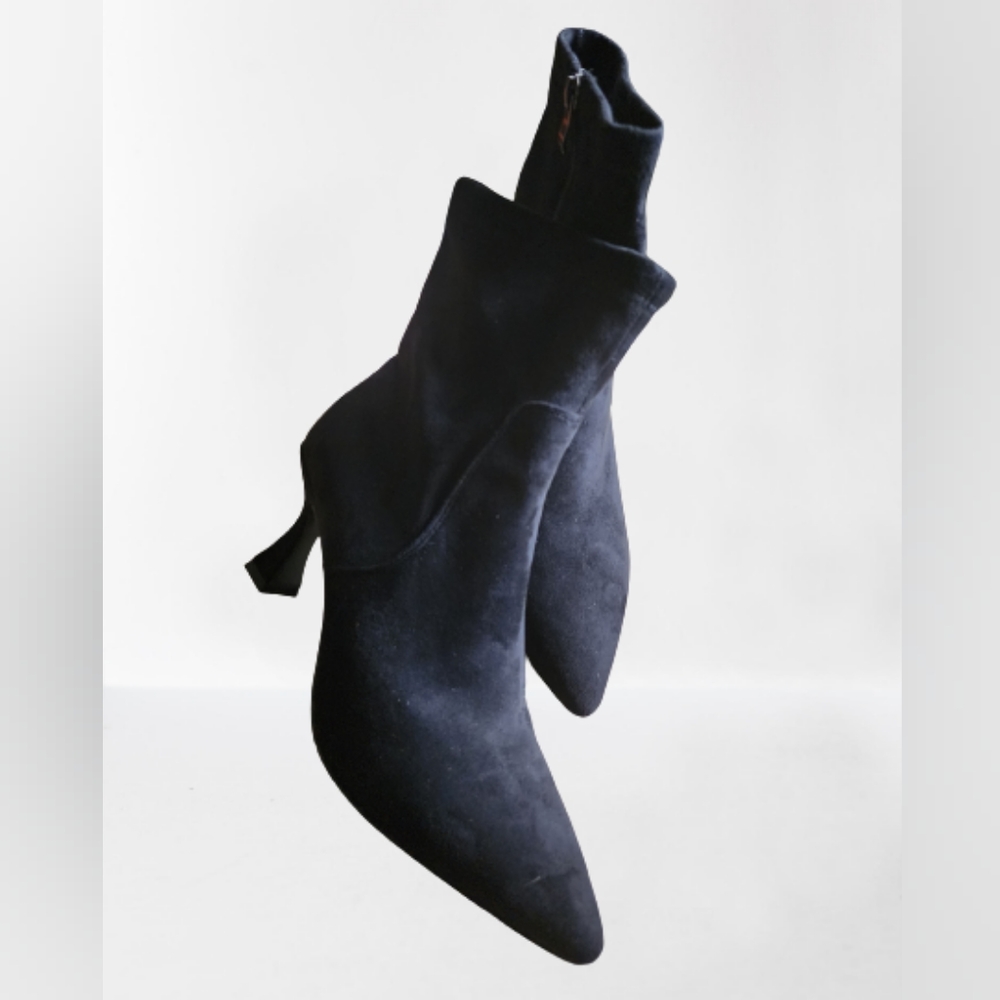 Patrizia by Spring Step black suede boots botties size 40